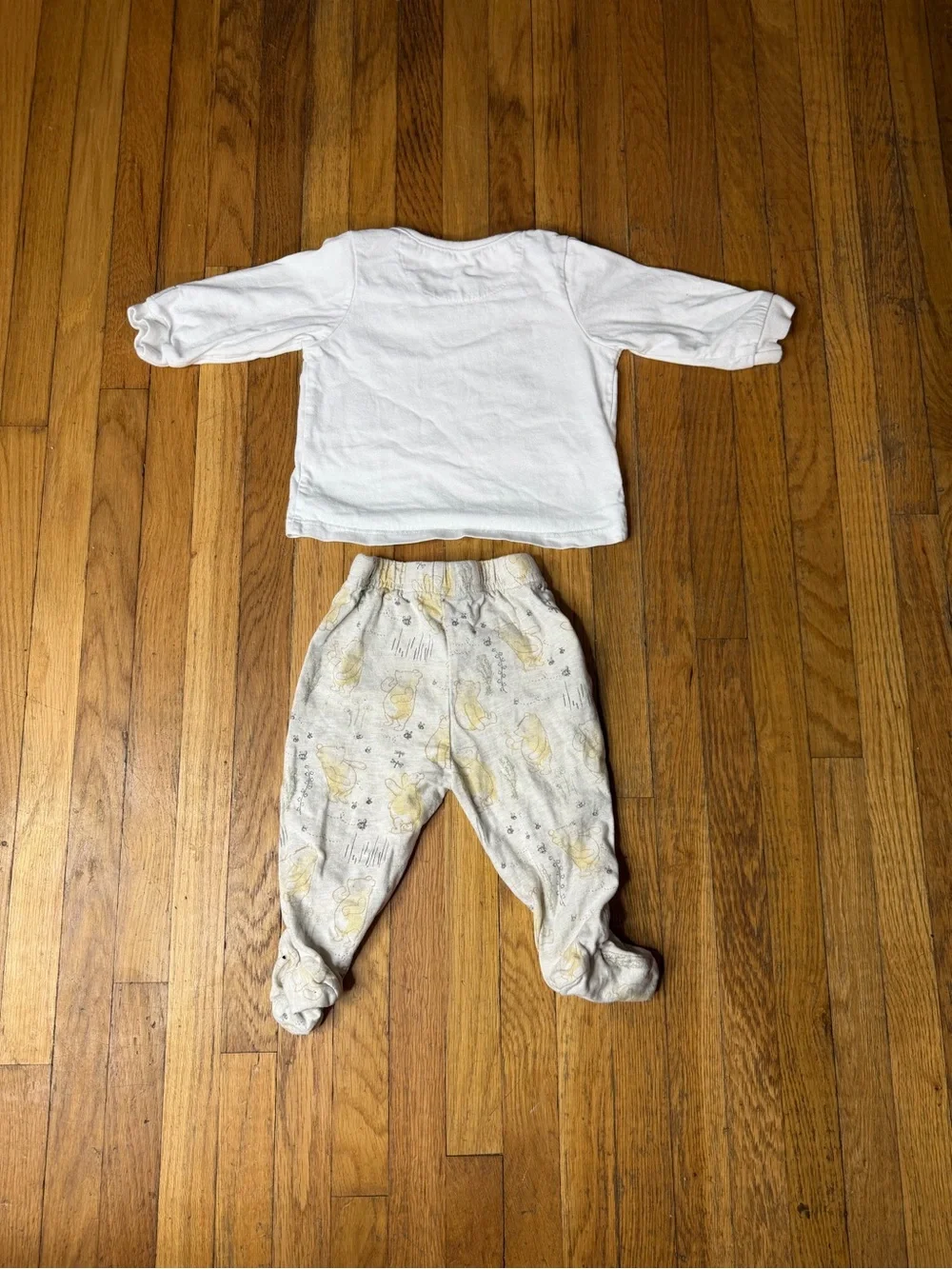 Tu Classic Pooh 3/6M two piece set